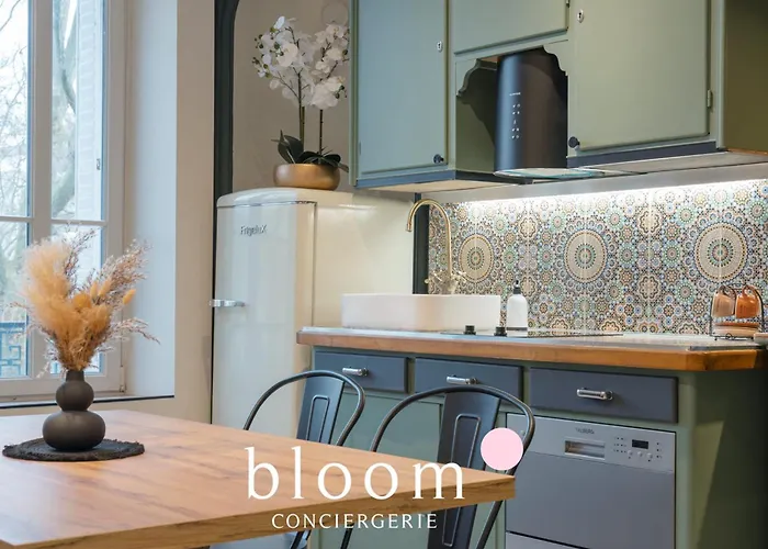 Le Somptueux De La Croix De Bourgogne